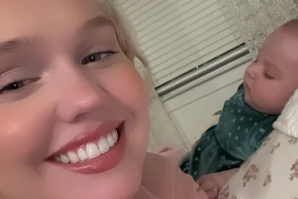 Após falecimento da filha, influenciadora presta homenagem à menina nas redes sociais 37 QvnJt9Jv7LM8AtOYKUz87CBCvjHF8ncrFQ74UNet