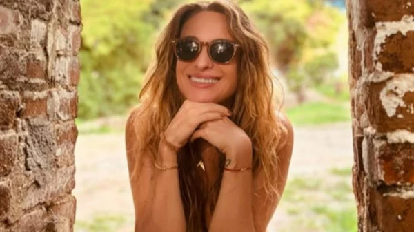 Ex-apresentadora afirma que ser bonita atrapalhou sua carreira na televisão 34 Rq7VWMI3f7SK5v1vs30EgdHapt58f53uUvbCB2DL