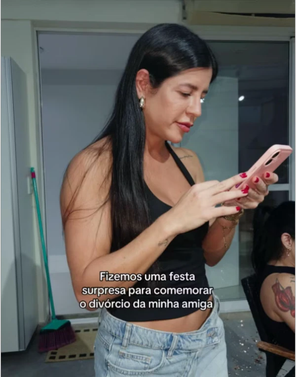 Ex de Arlindinho ganhou festa de divórcio com bolo e faixa após união relâmpago de três meses 37