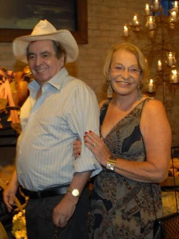 Benedito Ruy Barbosa, que morreu aos 95 anos, foi casado com querida atriz até a morte dela em 2014 34