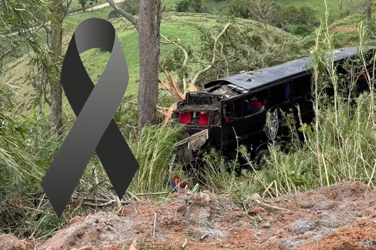Ônibus com romeiros que iam a Aparecida cai em ribanceira e mortes são confirmadas