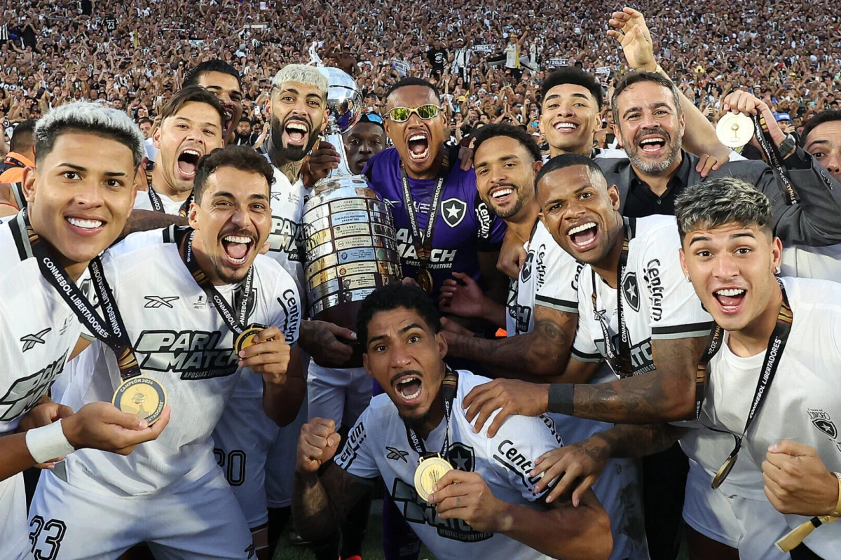 NR Sports entra na jogada e campeão da Libertadores pelo Botafogo vira sonho do Santos